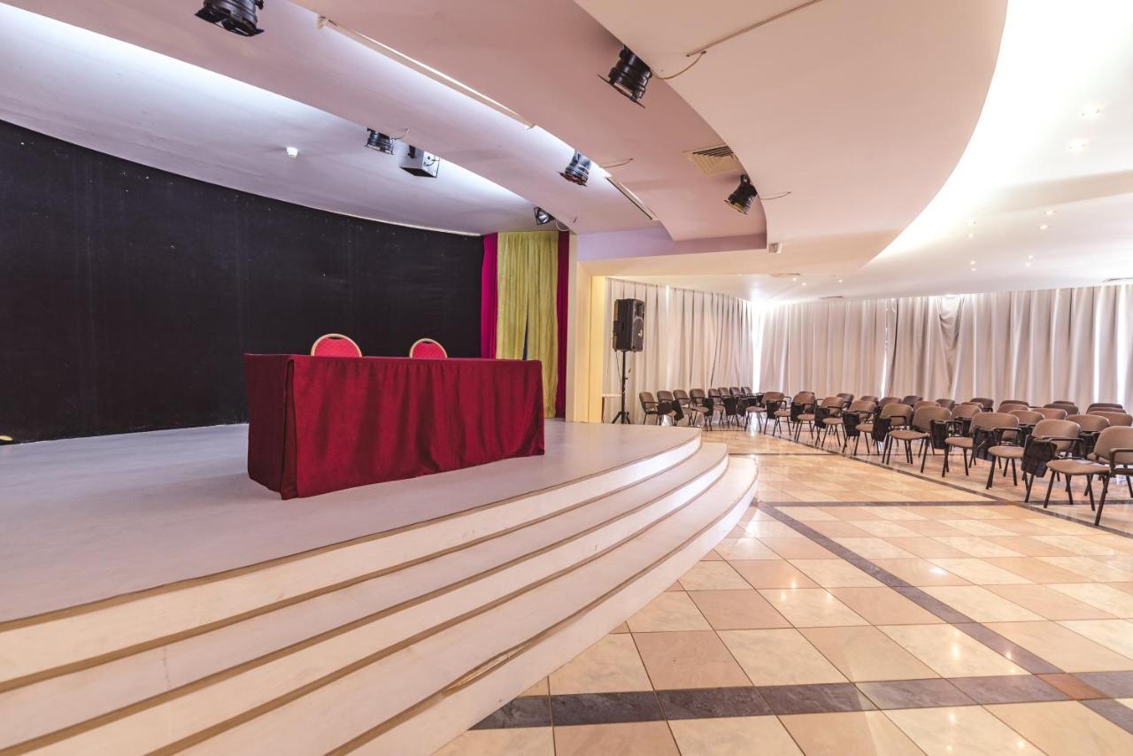 Hotel Laguna Garden 알베나 외부 사진