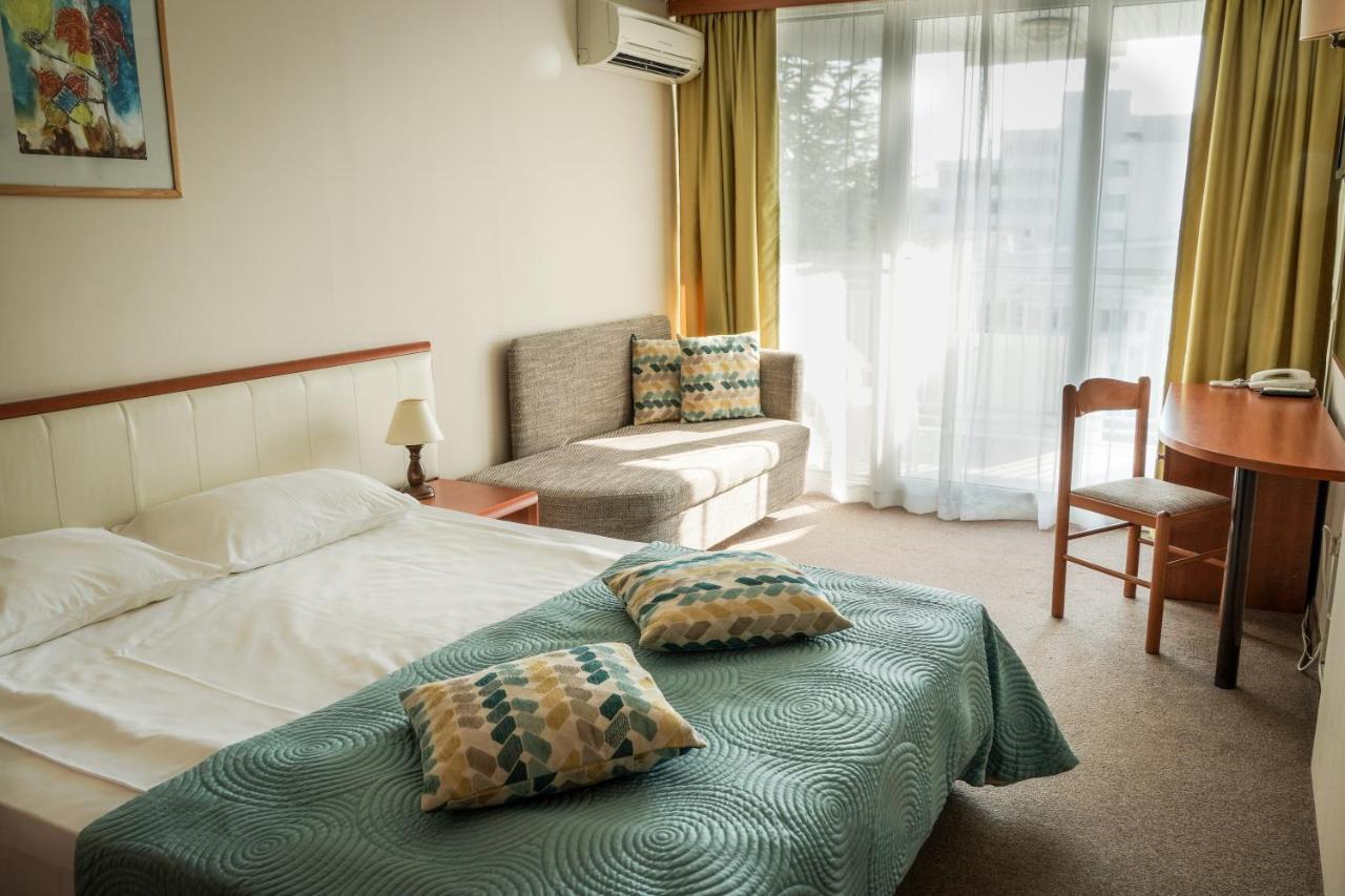Hotel Laguna Garden 알베나 외부 사진