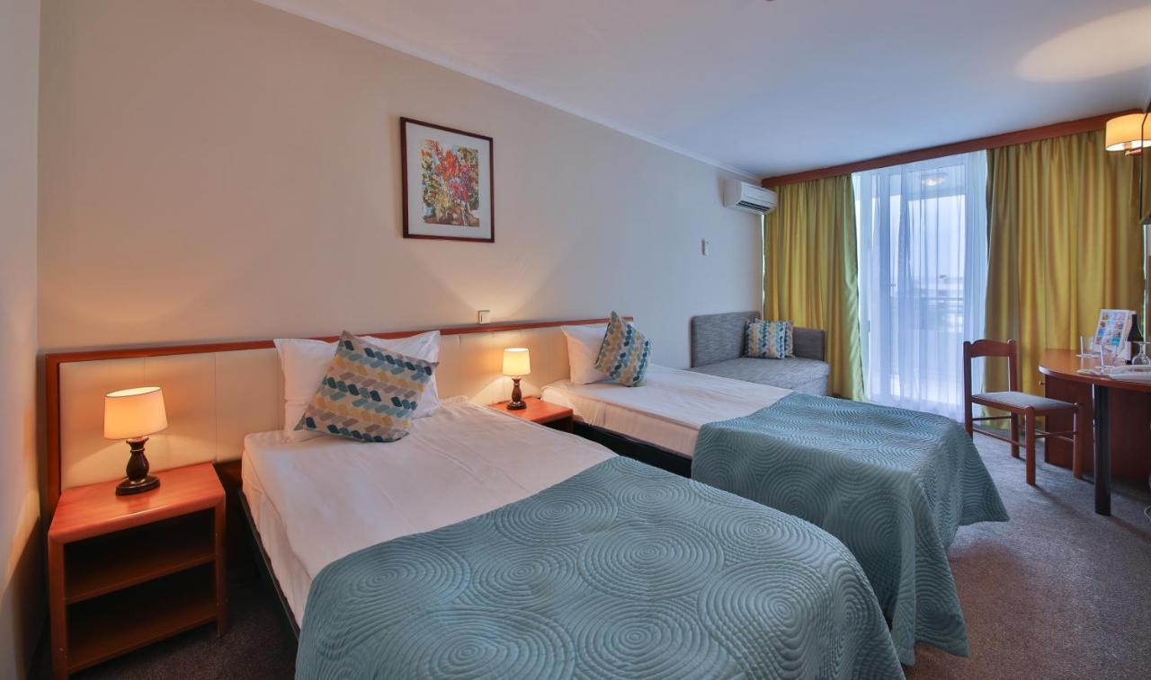 Hotel Laguna Garden 알베나 외부 사진